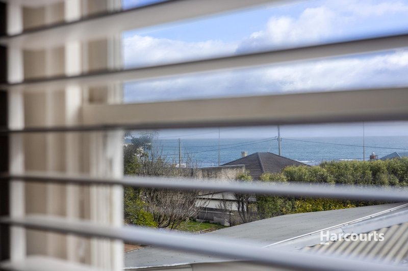 Photo - 6 Wood Street, Parklands TAS 7320 - Image 4