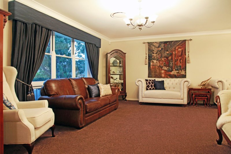 Photo - 6 Woodburn Way, Tamworth NSW 2340 - Image 3