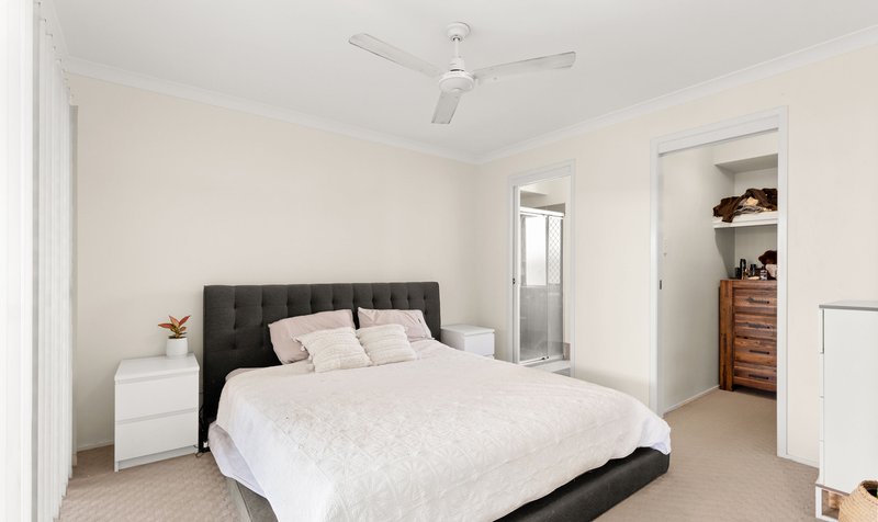 Photo - 6 Woodland Court, Murrumba Downs QLD 4503 - Image 8