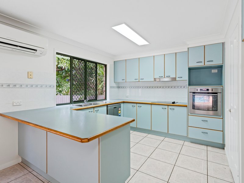 Photo - 6 Woodrow Place, Cleveland QLD 4163 - Image 4