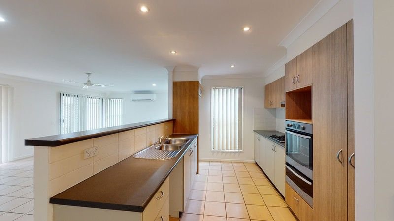 Photo - 6 Woods Close, Mcdowall QLD 4053 - Image 2