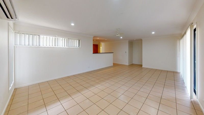 Photo - 6 Woods Close, Mcdowall QLD 4053 - Image 5