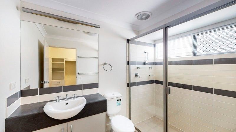 Photo - 6 Woods Close, Mcdowall QLD 4053 - Image 9