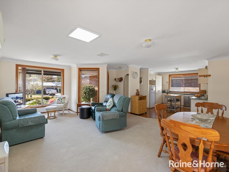 Photo - 6 Wright Place, Windradyne NSW 2795 - Image 5