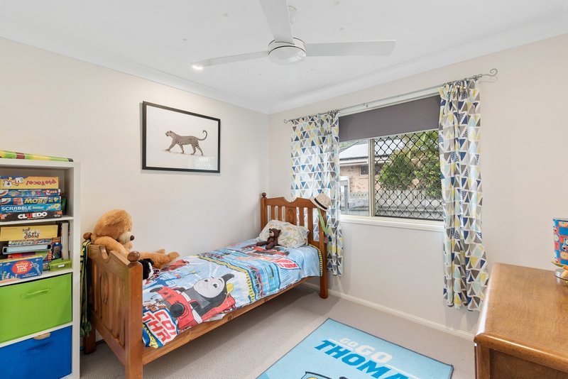 Photo - 6 Wullun Place, Narangba QLD 4504 - Image 7