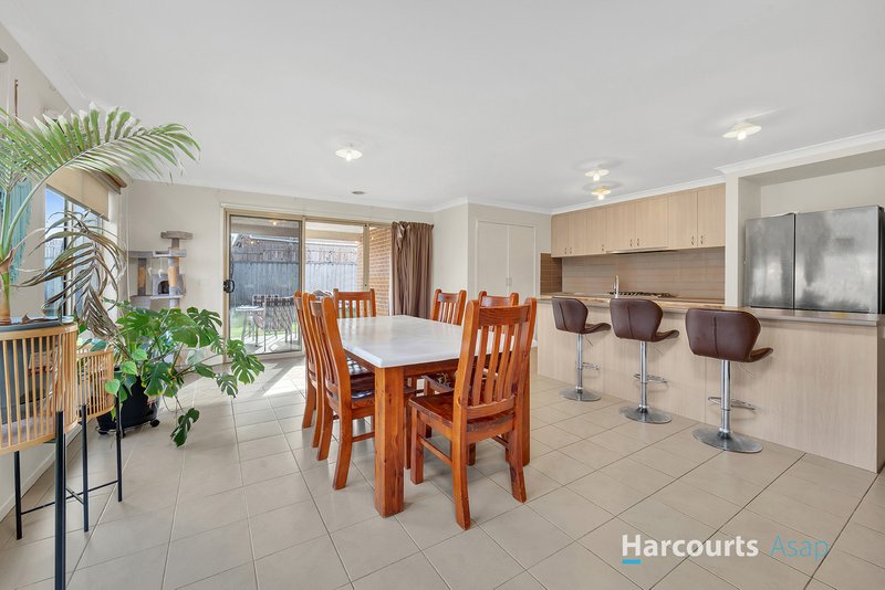 Photo - 6 Wurundjeri Boulevard, Berwick VIC 3806 - Image 3