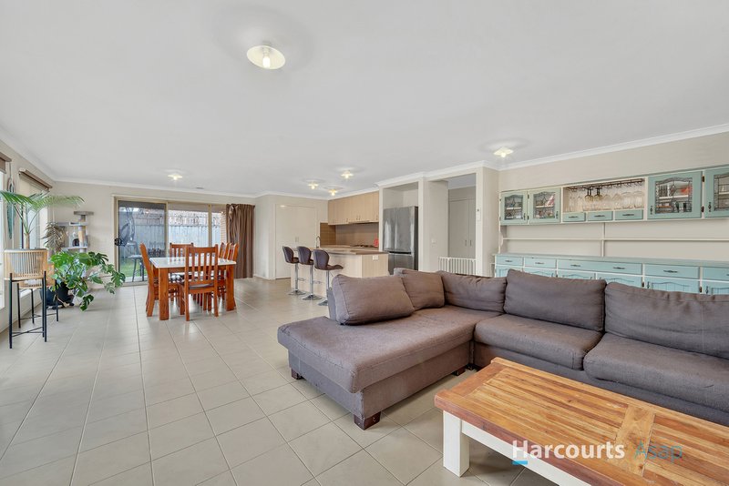 Photo - 6 Wurundjeri Boulevard, Berwick VIC 3806 - Image 5