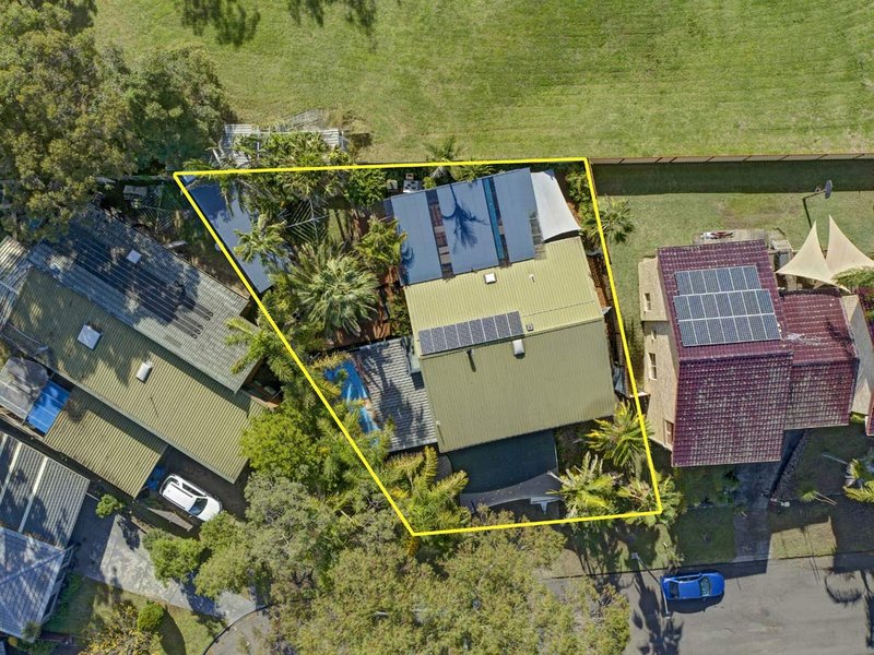 Photo - 6 Wybalena Close, Kilaben Bay NSW 2283 - Image 14