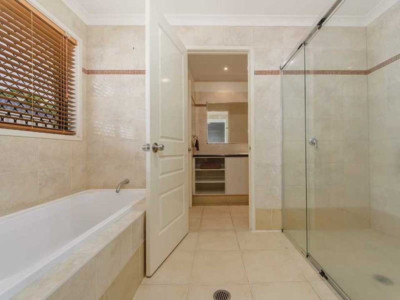 Photo - 6 Wyllie Way, Reedy Creek QLD 4227 - Image 15