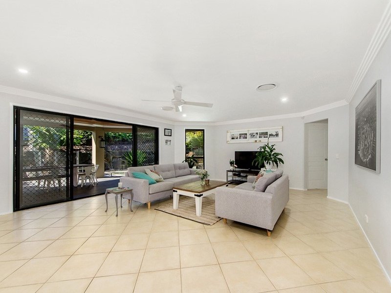 Photo - 6 Wyllie Way, Reedy Creek QLD 4227 - Image 3