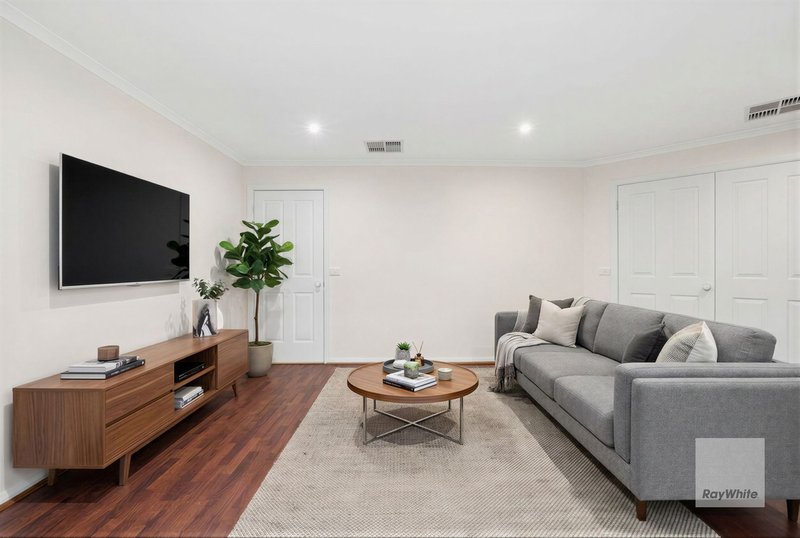 Photo - 6 Wyperfeld Avenue, Taylors Lakes VIC 3038 - Image 2