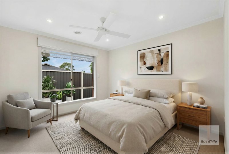 Photo - 6 Wyperfeld Avenue, Taylors Lakes VIC 3038 - Image 10