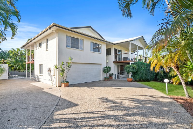 6 Yallara Court, Noosa Heads QLD 4567