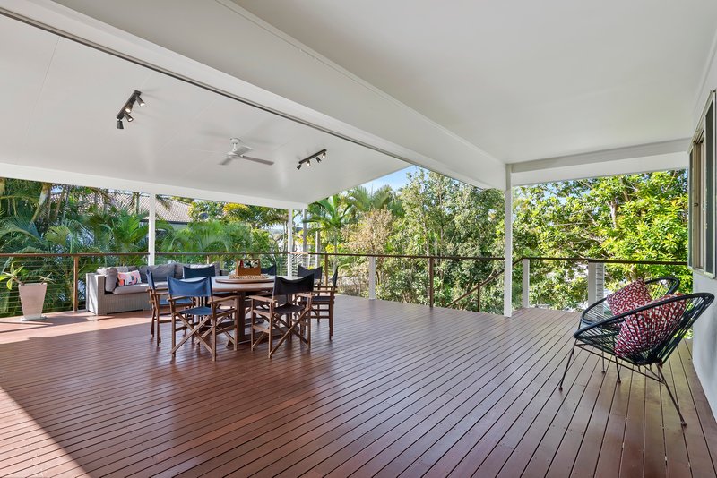 Photo - 6 Yallara Court, Noosa Heads QLD 4567 - Image 2