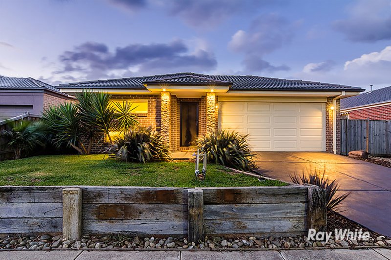 6 Yammerbook Way, Cranbourne East VIC 3977