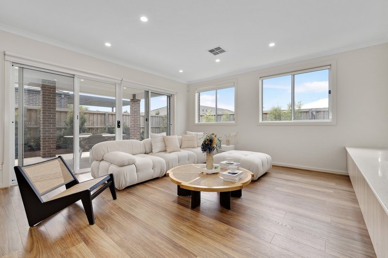 Photo - 6 Yang Road, Mambourin VIC 3024 - Image 5