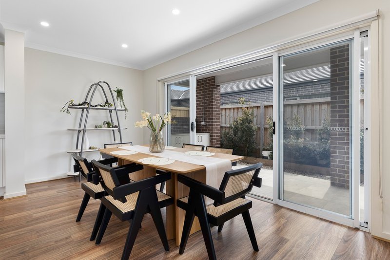 Photo - 6 Yang Road, Mambourin VIC 3024 - Image 18