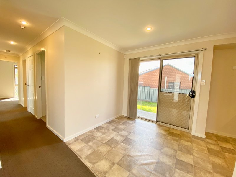 Photo - 6 Yara Crescent, Maryland NSW 2287 - Image 3