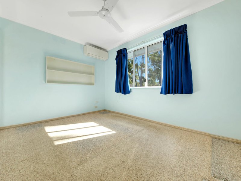 Photo - 6 Yaraan Court, Boyne Island QLD 4680 - Image 8