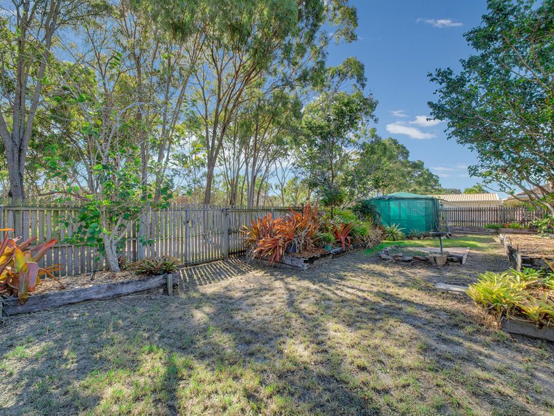 Photo - 6 Yaraan Court, Boyne Island QLD 4680 - Image 15