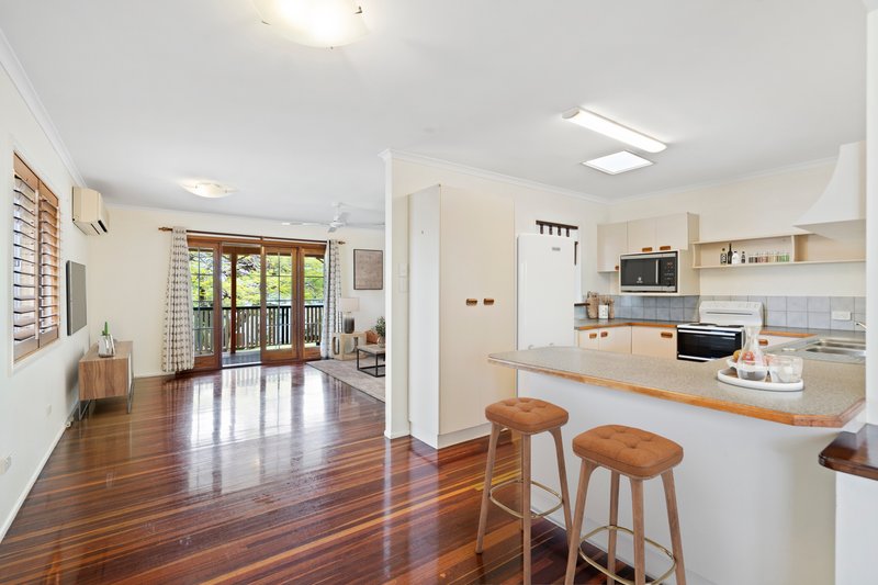 Photo - 6 Yaringa Street, Manly West QLD 4179 - Image 6