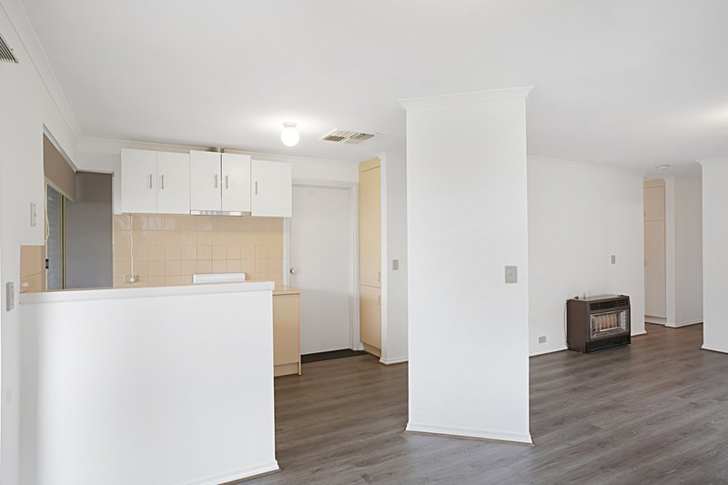 Photo - 6 Yarnbury Road, Elizabeth North SA 5113 - Image 2
