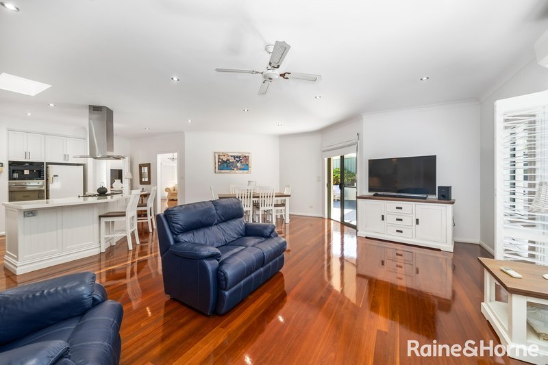 Photo - 6 Yarra Yarra Close, Mollymook Beach NSW 2539 - Image 12