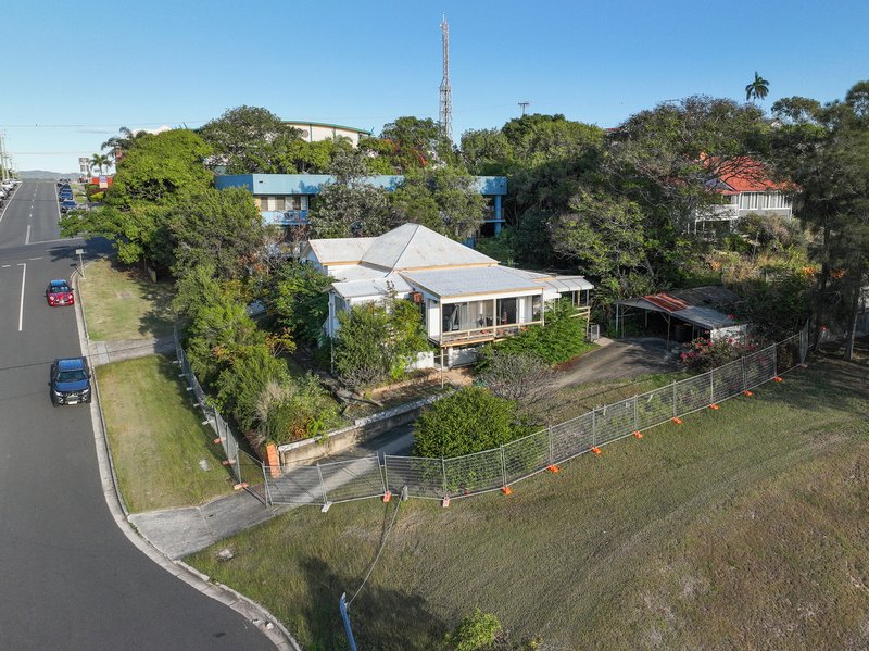 Photo - 6 Yarroon Street, Gladstone Central QLD 4680 - Image 4