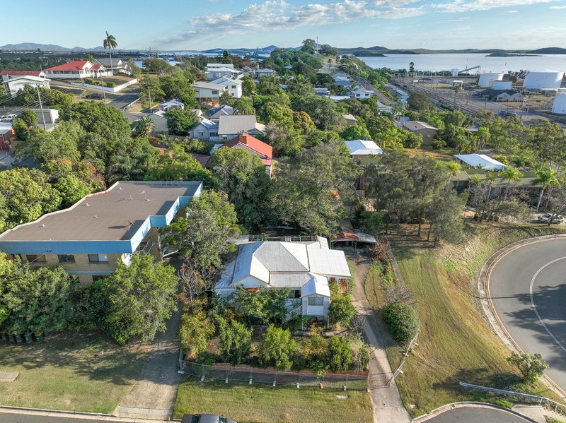 Photo - 6 Yarroon Street, Gladstone Central QLD 4680 - Image 7