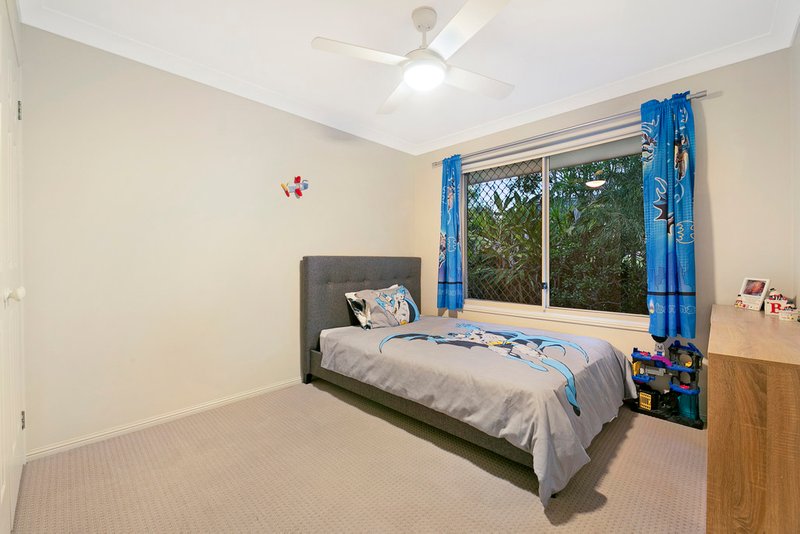 Photo - 6 Yellowash Court, Bonogin QLD 4213 - Image 11