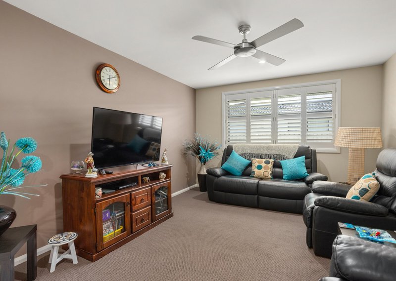 Photo - 6 Yellowfin Avenue, Old Bar NSW 2430 - Image 3