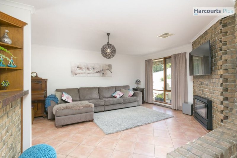 Photo - 6 Yilki Court, Hallett Cove SA 5158 - Image 2