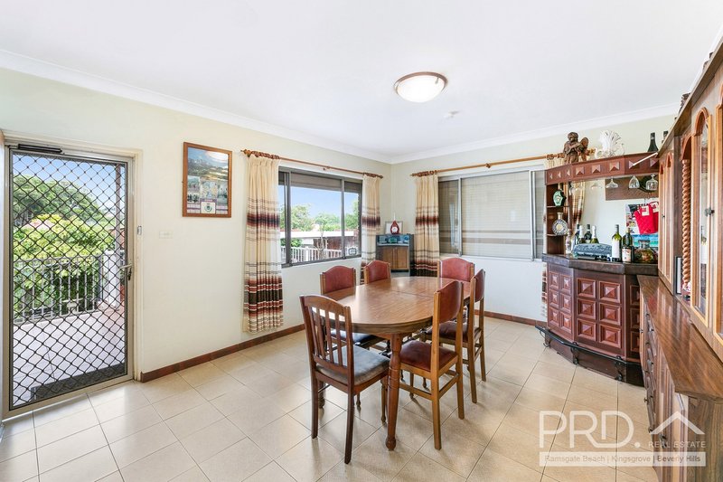 Photo - 6 Yoorami Road, Beverly Hills NSW 2209 - Image 4