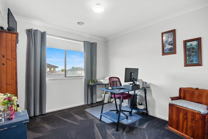 Photo - 6 Yosemite Street, Point Cook VIC 3030 - Image 10