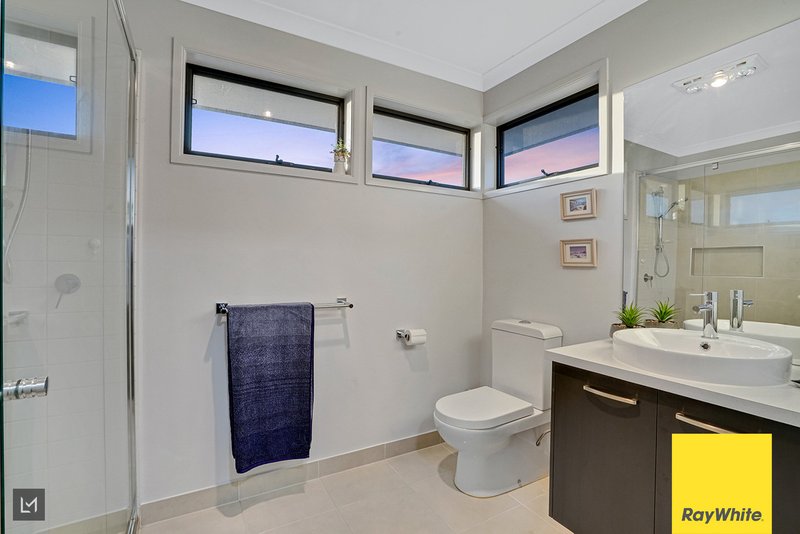 Photo - 6 Yosemite Street, Point Cook VIC 3030 - Image 16