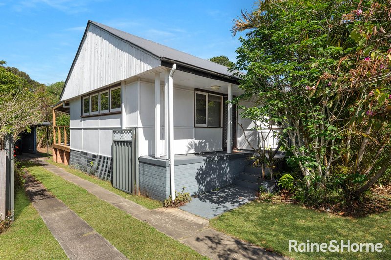 6 Young Avenue, Nowra NSW 2541