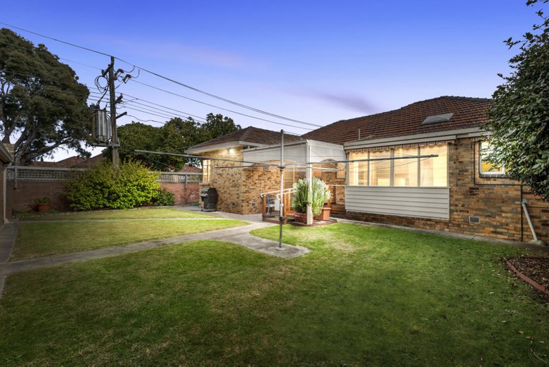 Photo - 6 Young Street, Oakleigh VIC 3166 - Image 9