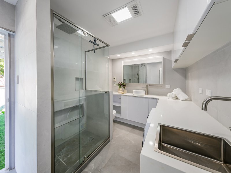 Photo - 6 Yurara Street, Everton Park QLD 4053 - Image 12