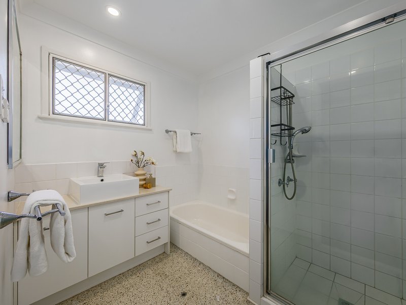 Photo - 6 Yurara Street, Everton Park QLD 4053 - Image 13