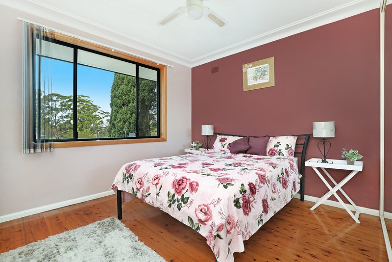 Photo - 6 Yuruga Avenue, West Wollongong NSW 2500 - Image 7