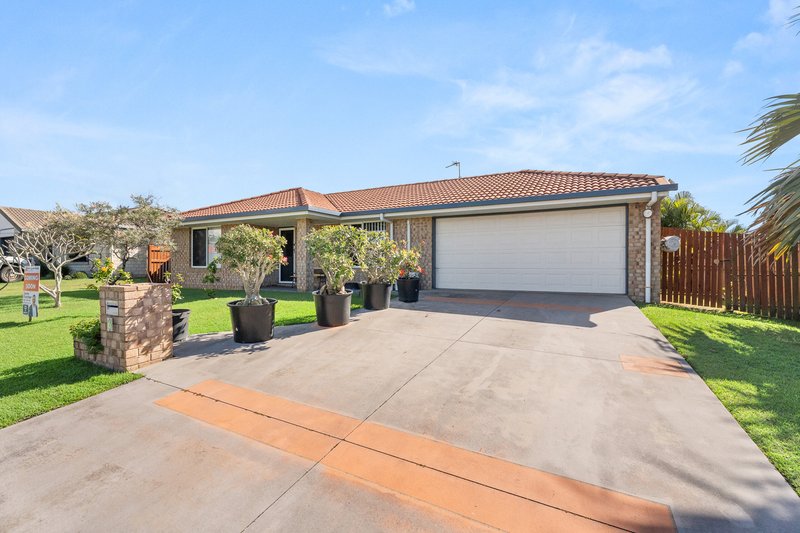 Photo - 6 Zircon Street, Urangan QLD 4655 - Image 5