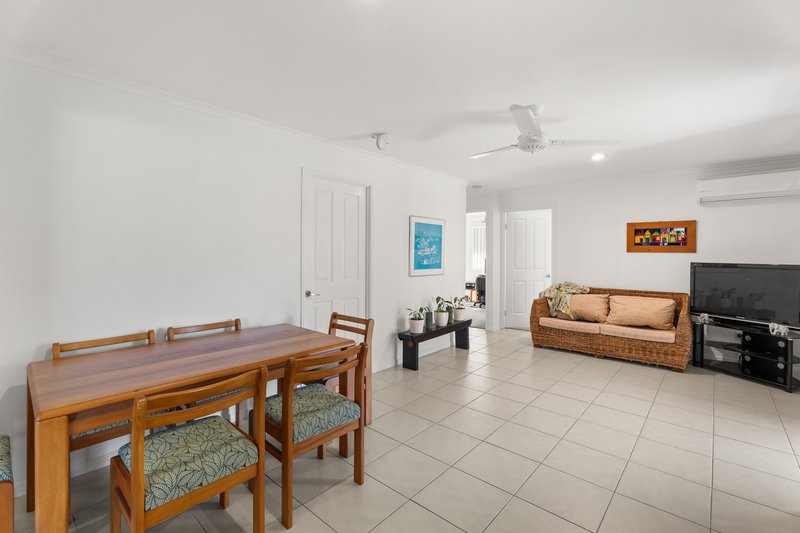 Photo - 6 Zircon Street, Urangan QLD 4655 - Image 11