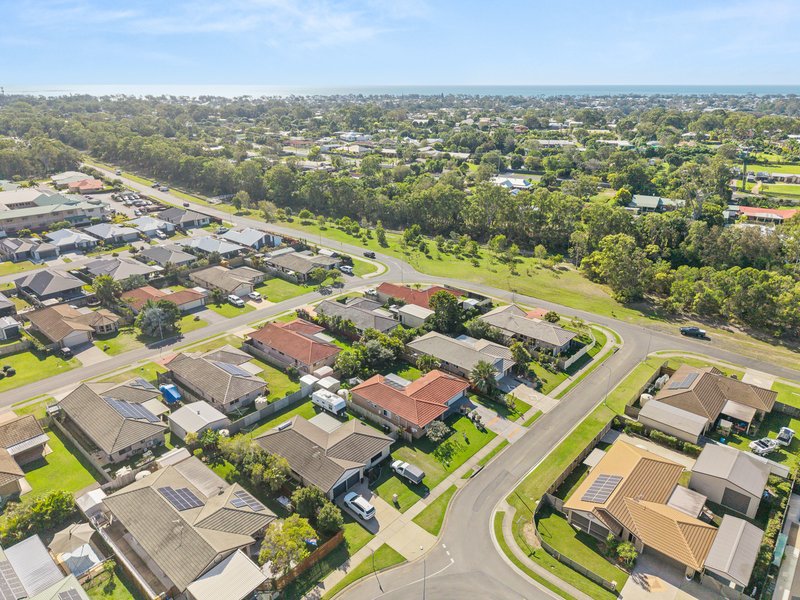 Photo - 6 Zircon Street, Urangan QLD 4655 - Image 22