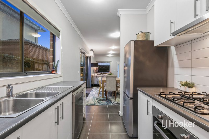 Photo - 6 Zoe Drive, Wollert VIC 3750 - Image 6