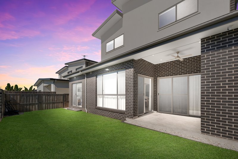 Photo - 60 & 60A Sunburst Circuit (The Gables) , Box Hill NSW 2765 - Image 18