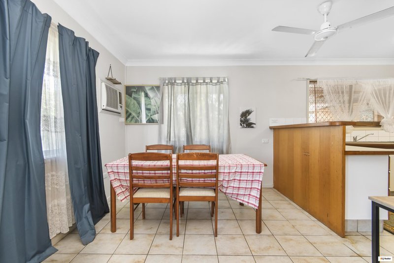 Photo - 60 Albert Street, Cranbrook QLD 4814 - Image 4