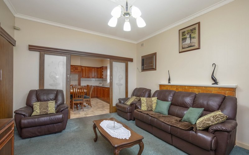 Photo - 60 Alexander Avenue, Campbelltown SA 5074 - Image 3