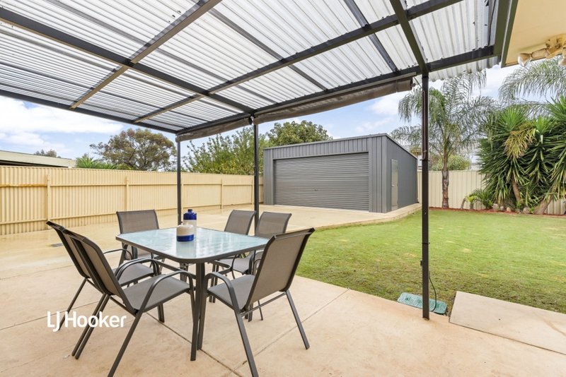 Photo - 60 Armstrong Crescent, Modbury North SA 5092 - Image 14