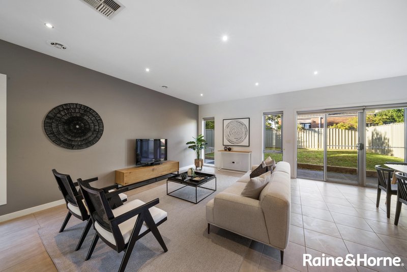 Photo - 60 Arroyo Place, Caroline Springs VIC 3023 - Image 10