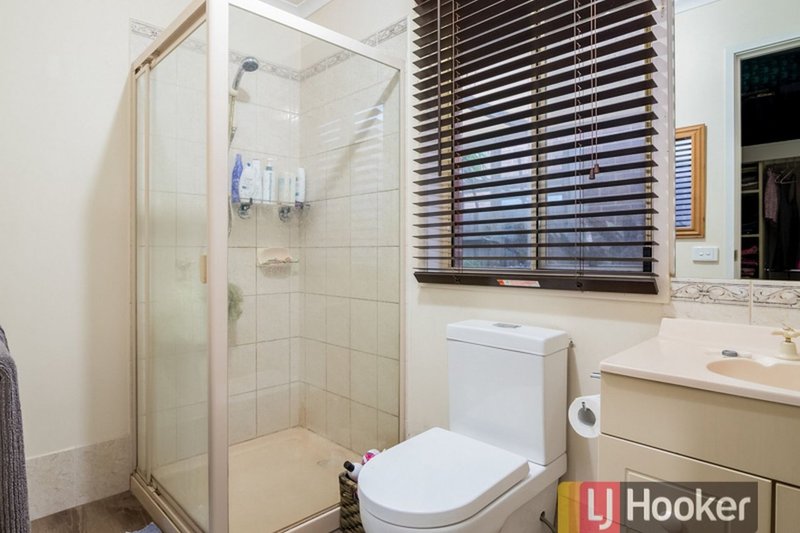 Photo - 60 Astley Wynd, Lynbrook VIC 3975 - Image 9